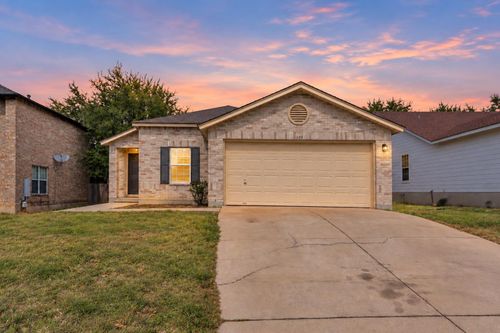 105 E Wildflower Blvd, Marble Falls, TX, 78654-5173 | Card Image
