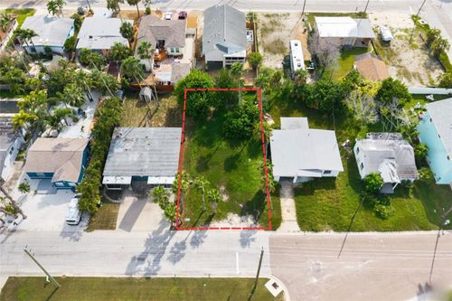14052 Vivian Dr, MADEIRA BEACH, FL, 33708-2219 | Card Image