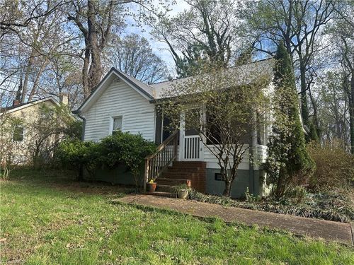 174 Sunset Dr, Rural Hall, NC, 27045-9617 | Card Image