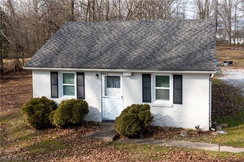 39046 E River Road, Elyria, OH, 44035 | Card Image