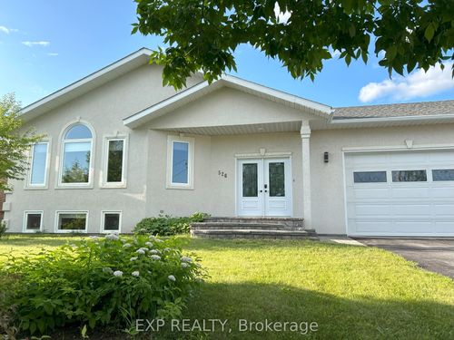 526 Veilleux St, Hearst, ON, P0L1N0 | Card Image