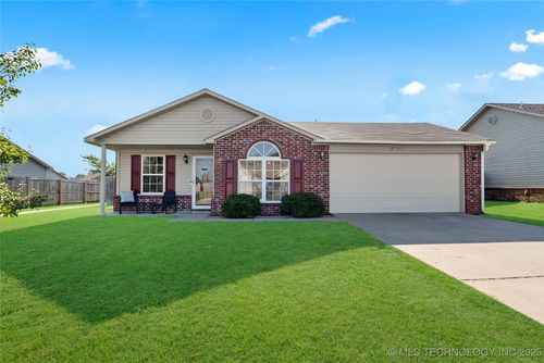 8745 S 261st East Ave, Broken Arrow, OK, 74014-3276 | Card Image