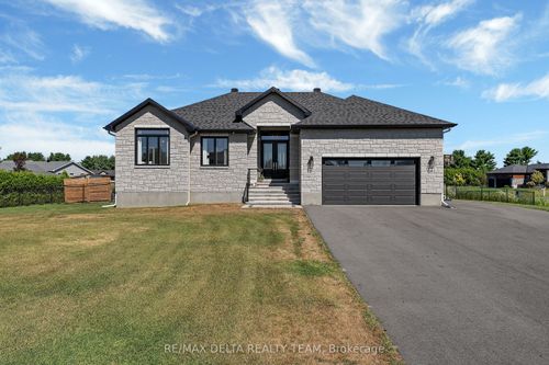 138 Rue Des Tulipes, Hammond, ON, K0A2A0 | Card Image