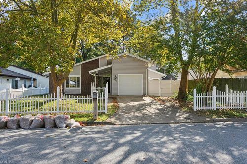 630 Orangewood Dr, Virginia Beach, VA, 23453-2109 | Card Image