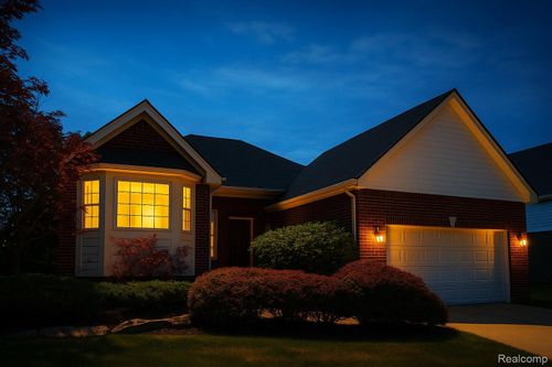 35260 Bradford Dr, New Baltimore, MI, 48047-5851 | Card Image