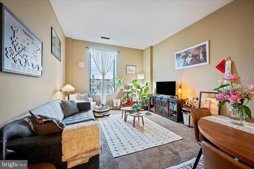 apt-i4-1011 Hunter St, BALTIMORE, MD, 21202-0807 | Card Image