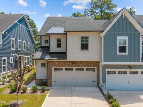 8027 Windthorn Pl, Cary, NC, 27519-7833 | Card Image