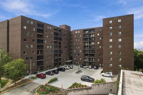 803-5600 Munhall Rd, Squirrel Hill, PA, 15217-2081 | Card Image