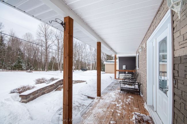 512 Big Moose Rd, House other with 3 bedrooms, 2 bathrooms and 8 parking in Corbeil ON | Image 6