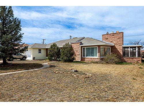 385 Sunset Dr, Brighton, CO, 80601-2341 | Card Image