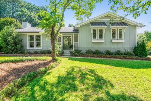 611 Highview Dr Se, smyrna, GA, 30082-3333 | Card Image