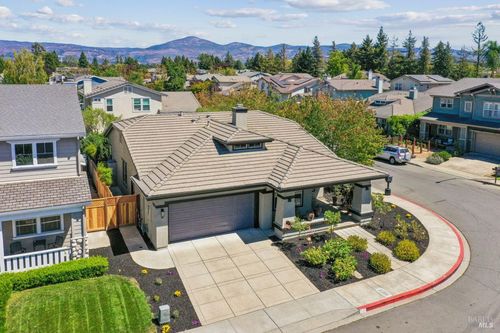 58 Skipping Rock Way, Napa, CA, 94558-7013 | Card Image
