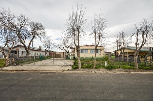 9631 Garden Dr, Hanford, CA, 93230-6618 | Card Image