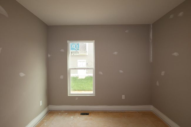 207 Isleta Dr, House other with 3 bedrooms, 2 bathrooms and null parking in Pataskala OH | Image 4