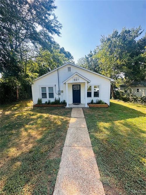 809 Stone St, Potosi, MO, 63664-2118 | Card Image