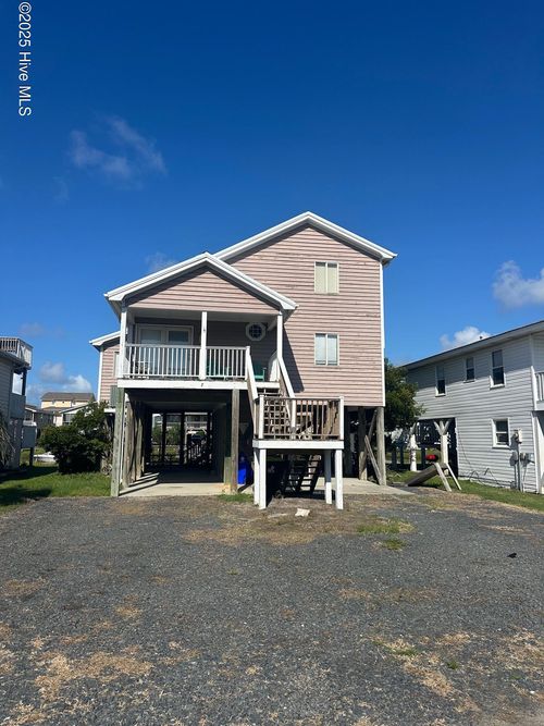 7 Wilmington St, Ocean Isle Beach, NC, 28469-7636 | Card Image