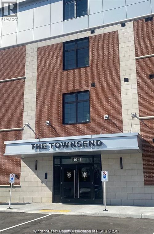 402-11941 Tecumseh Rd E, Tecumseh, ON, N8N1L8 | Card Image