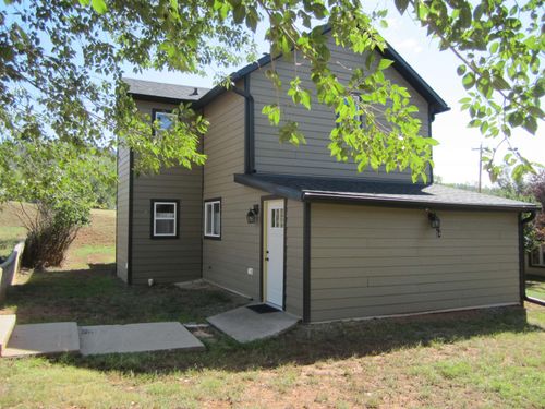 1330 Sherman St, hot springs, SD, 57747-3030 | Card Image