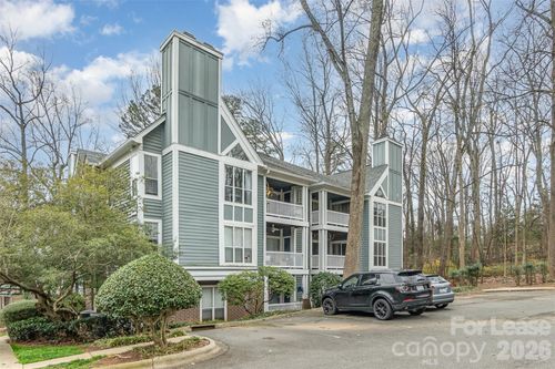 2512 Cranbrook Ln, Charlotte, NC, 28207-2041 | Card Image