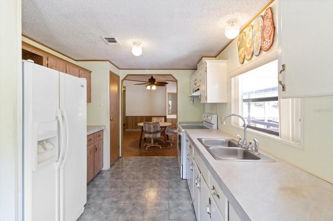 6890 W Hamill Ct, House other with 3 bedrooms, 2 bathrooms and null parking in Homosassa FL | Image 13