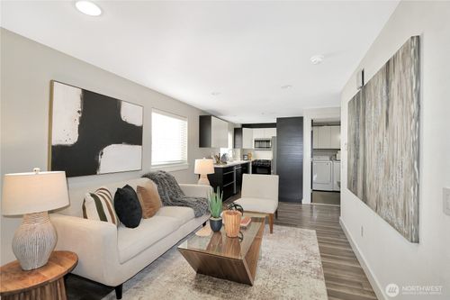 apt-5-1533 18th Ave S, Seattle, WA, 98144-3503 | Card Image