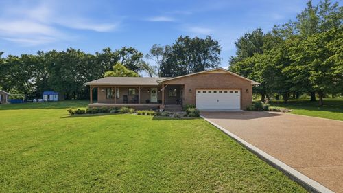 715 Anderson St, Cowan, TN, 37318-3002 | Card Image