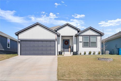 1400 Nw 5th Ave, Gentry, AR, 72734-7073 | Card Image