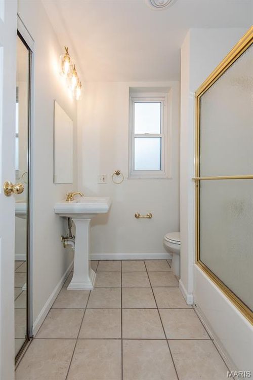 unit-1s-377 N Taylor Ave, Saint Louis, MO, 63108-1980 | Card Image