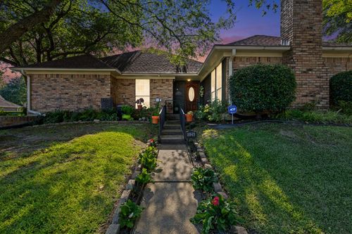 1125 Town Lake Dr, Longview, TX, 75601-4939 | Card Image