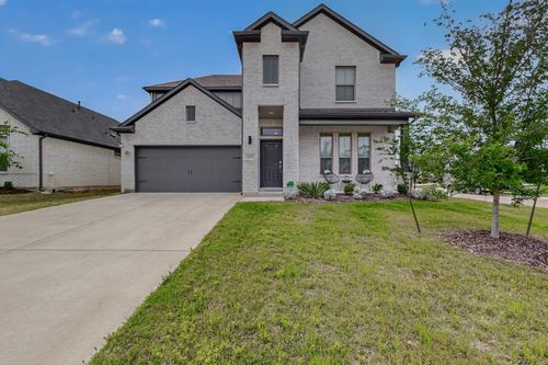 655 Southern Hills Dr, Red Oak, TX, 75154-2772 | Card Image