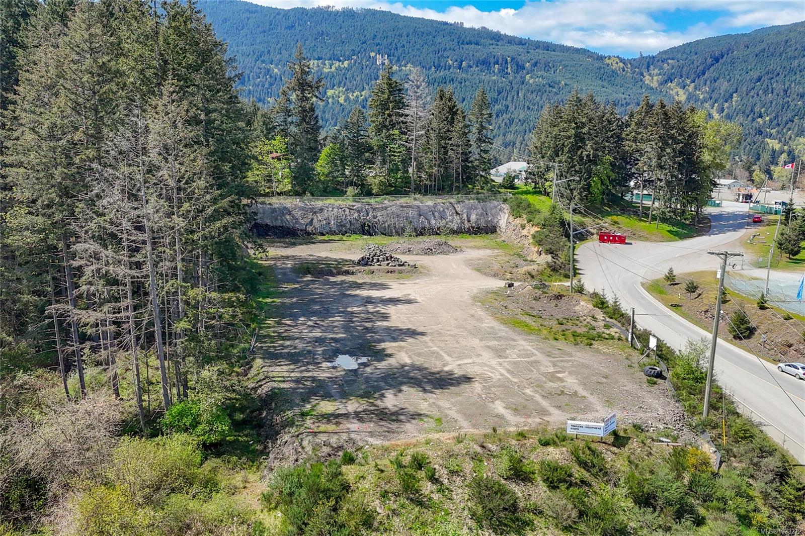Commercial Lease in Duncan 2