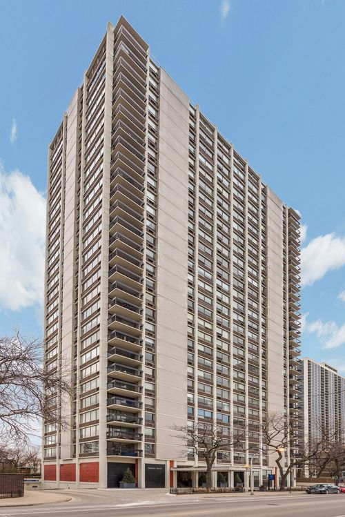 apt-2009-1455 N Sandburg Ter, Chicago, IL, 60610-5511 | Card Image