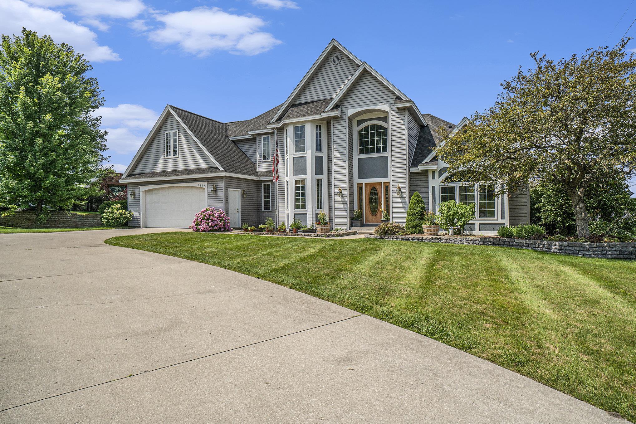 Gold Ct, Traverse City, MI 49696