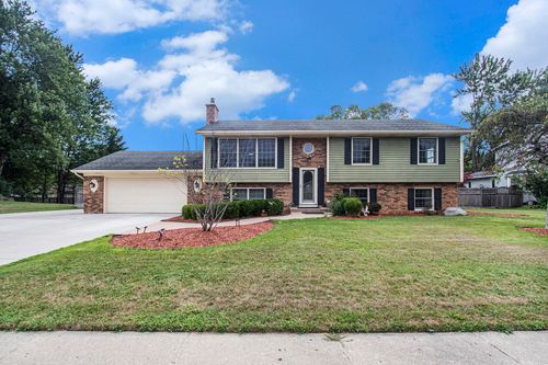 3740 Piute Dr, Grandville, MI, 49418-1902 | Card Image