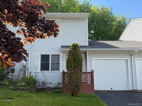 42 Krier Ln, Kiamesha Lake, NY, 12751-5207 | Card Image