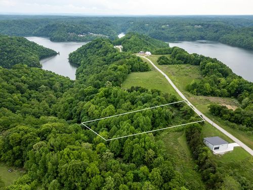 Lot 32 Lake Bluff Rd, Baxter, TN, 38544 | Card Image