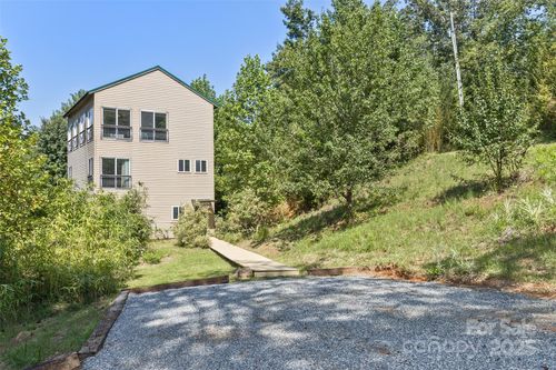 117 Old Dairy Dr, Leicester, NC, 28748-0350 | Card Image