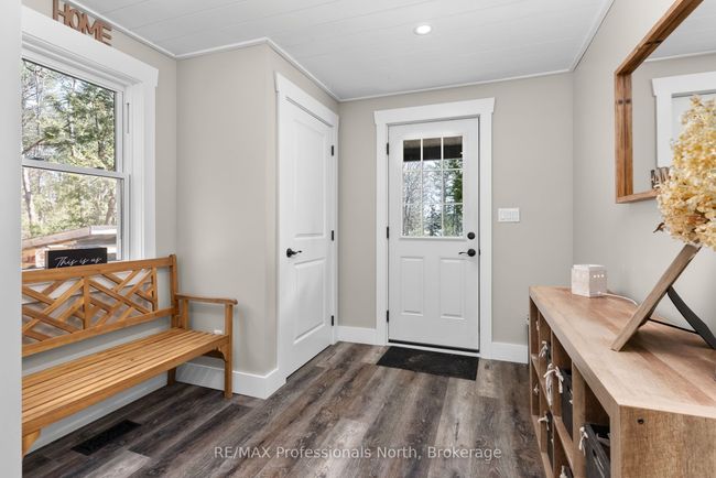 1228 Ronville Rd, House other with 3 bedrooms, 3 bathrooms and 4 parking in Dwight ON | Image 5