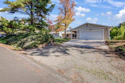 14673 Nutmeg Court, Penn Valley, CA, 95946 | Card Image