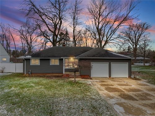 6486 Charles Rd, North Olmsted, OH, 44070-4701 | Card Image