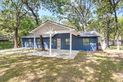 201 Spincaster Ln, Pottsboro, TX, 75076-6330 | Card Image
