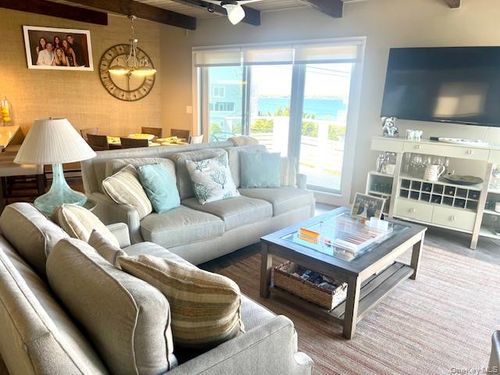 539 Dune Rd, Westhampton Beach, NY, 11978-2946 | Card Image