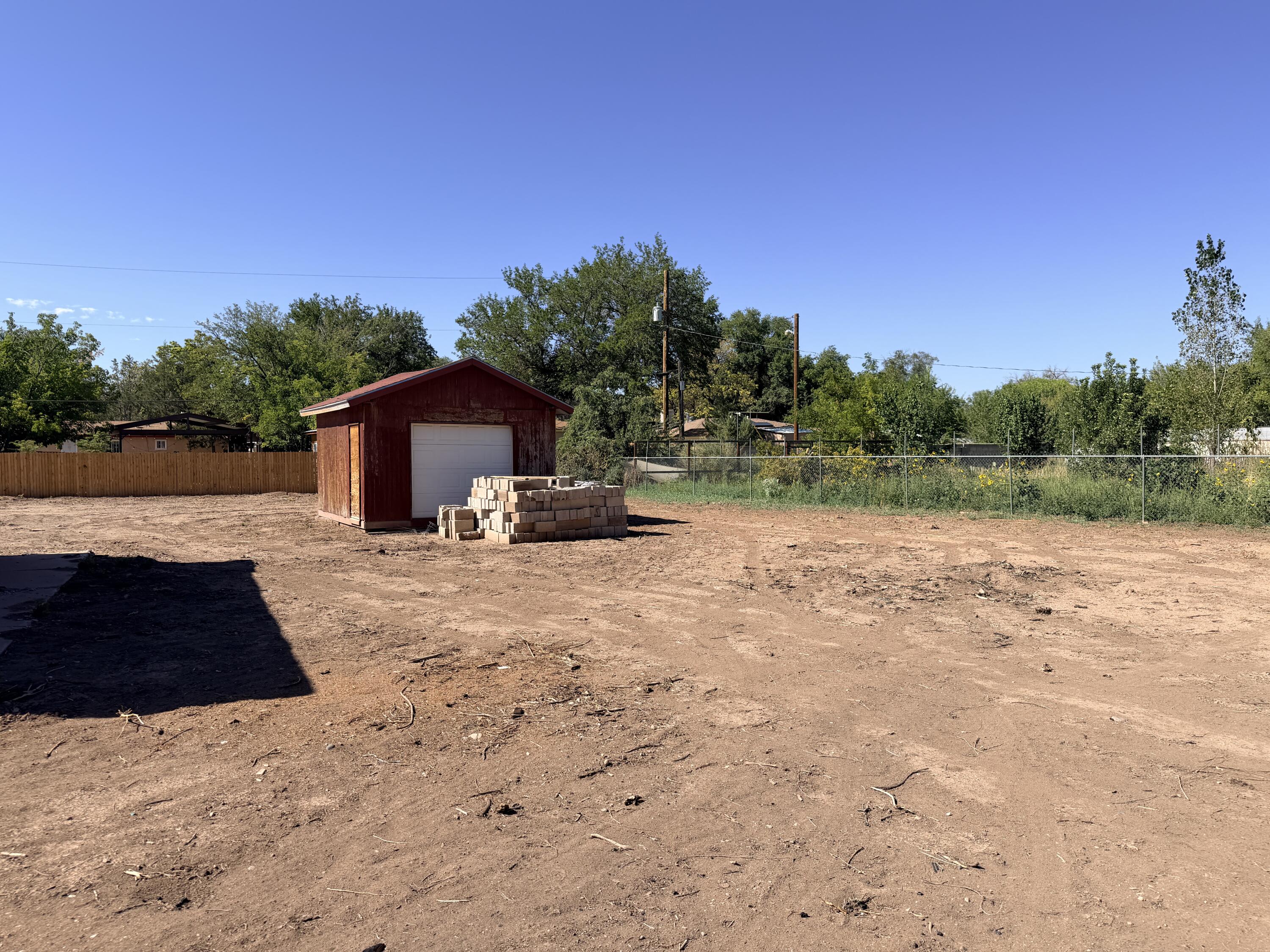 Land in Albuquerque