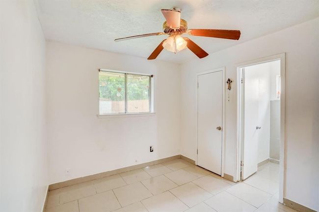 11055 Vailview Dr, House other with 3 bedrooms, 2 bathrooms and null parking in Houston TX | Image 8