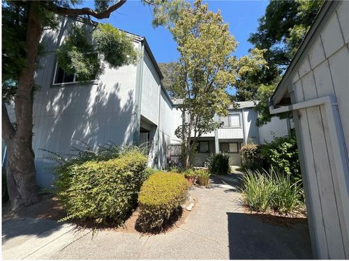 415 Occidental Cir, Santa Rosa, CA, 95401-6723 | Card Image