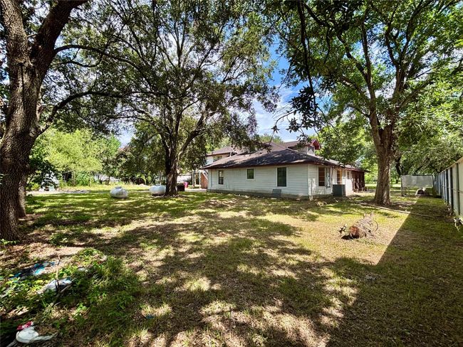 7947 Moore Rd, House other with 5 bedrooms, 4 bathrooms and 2 parking in Pearland TX | Image 42