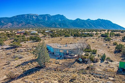 25 Placitas West Rd, Placitas, NM, 87043-9525 | Card Image