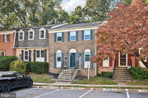 5504 Falmead Rd, Fairfax, VA, 22032-4003 | Card Image