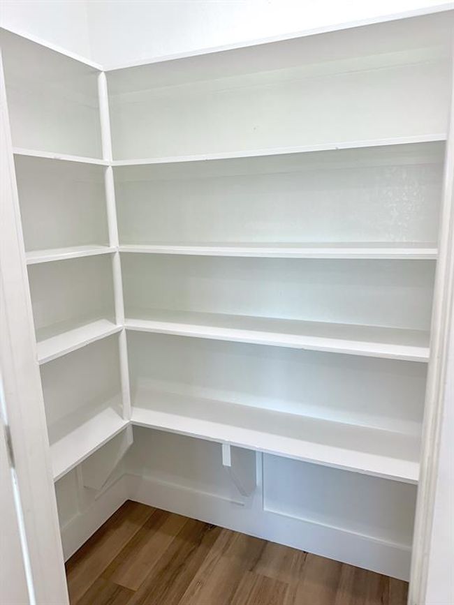 Pantry | Image 12