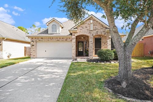 409 Livingstone Ln, League City, TX, 77573-6355 | Card Image